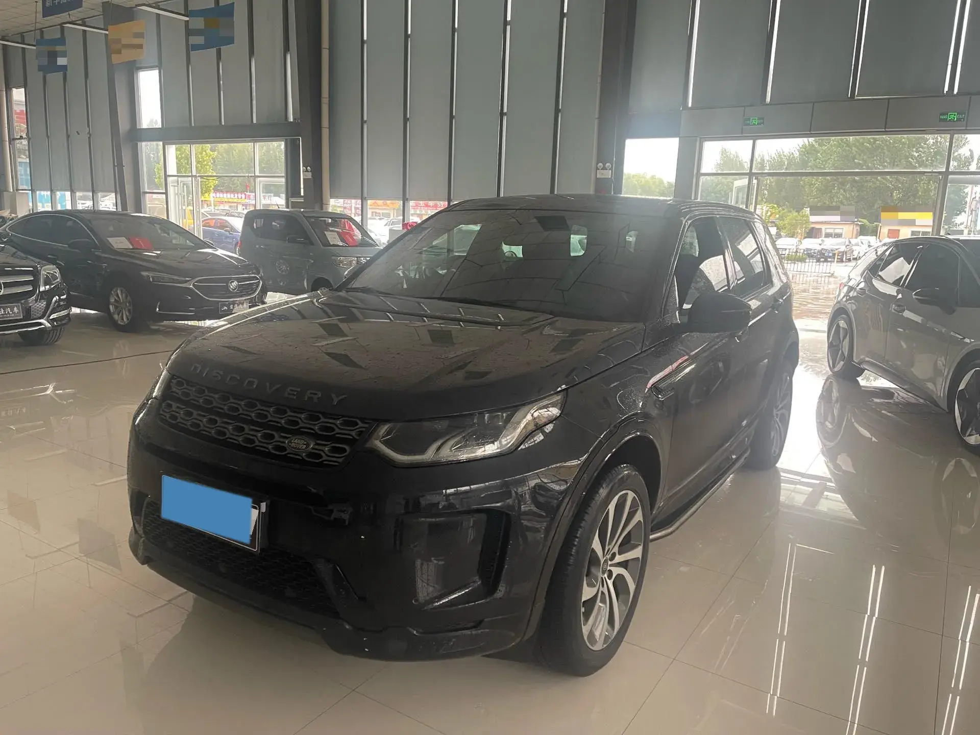 2020 LAND ROVER view 1