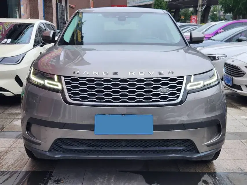 2018 LAND ROVER thumbnail 2