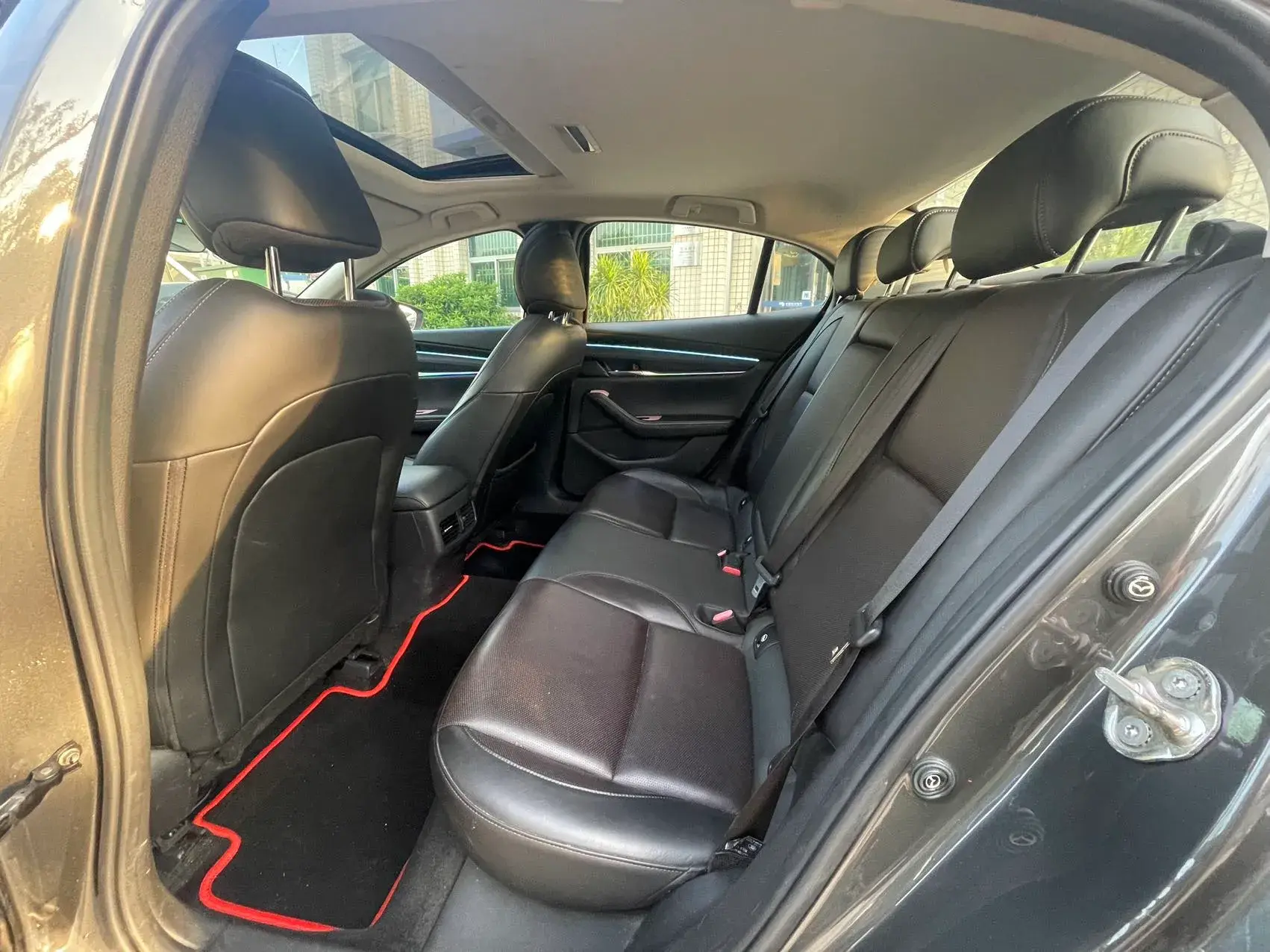 2020 MAZDA 3 thumbnail 4