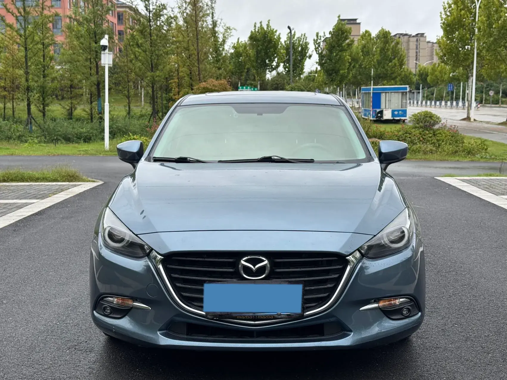2017 MAZDA 3 thumbnail 3