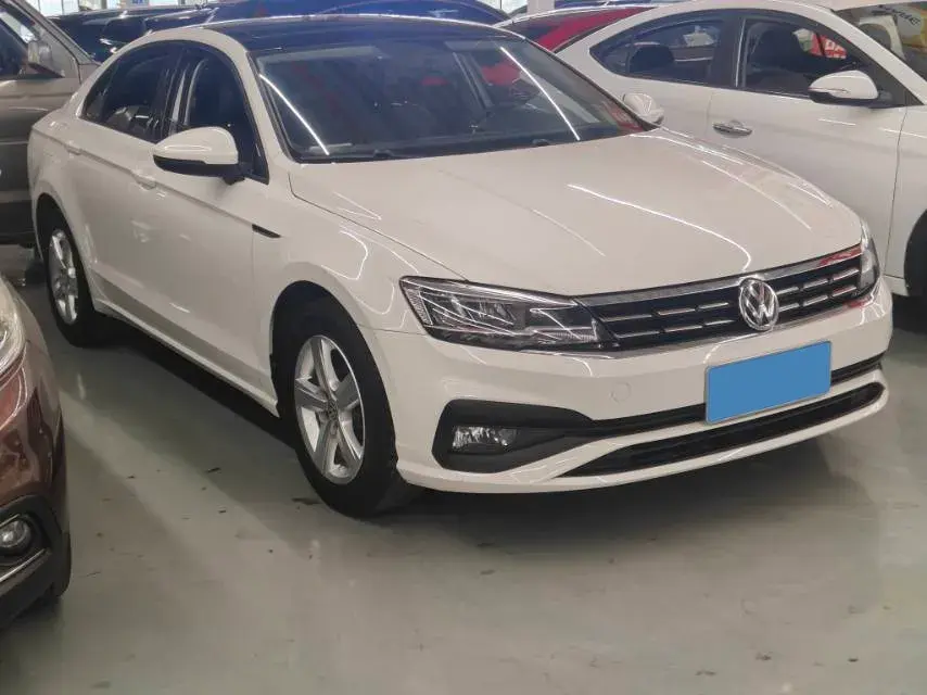 2021 VOLKSWAGEN LAMANDO thumbnail 2