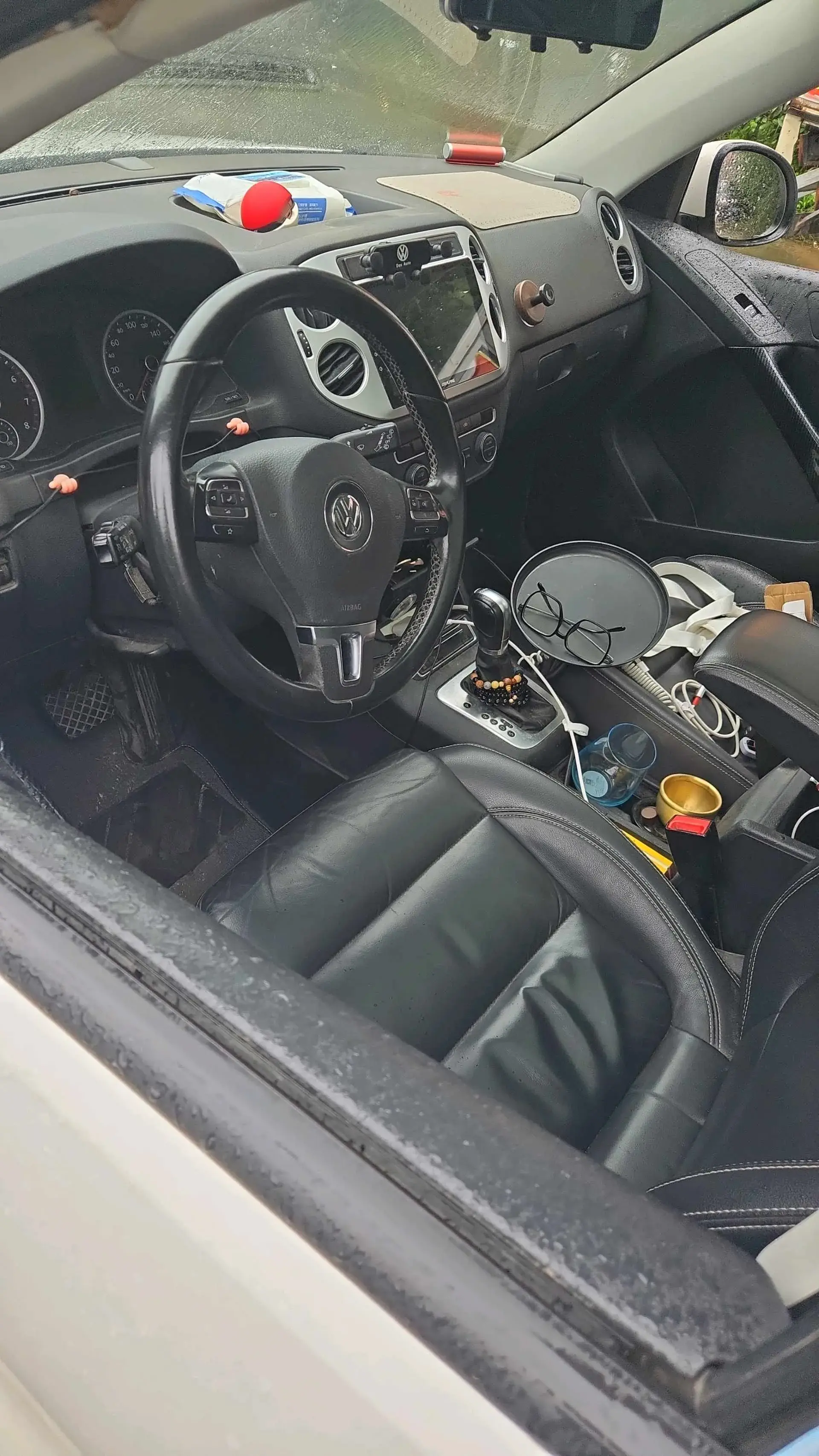 2016 VOLKSWAGEN TIGUAN thumbnail 3