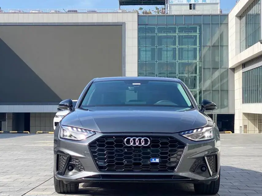 2022 AUDI A4L thumbnail 2