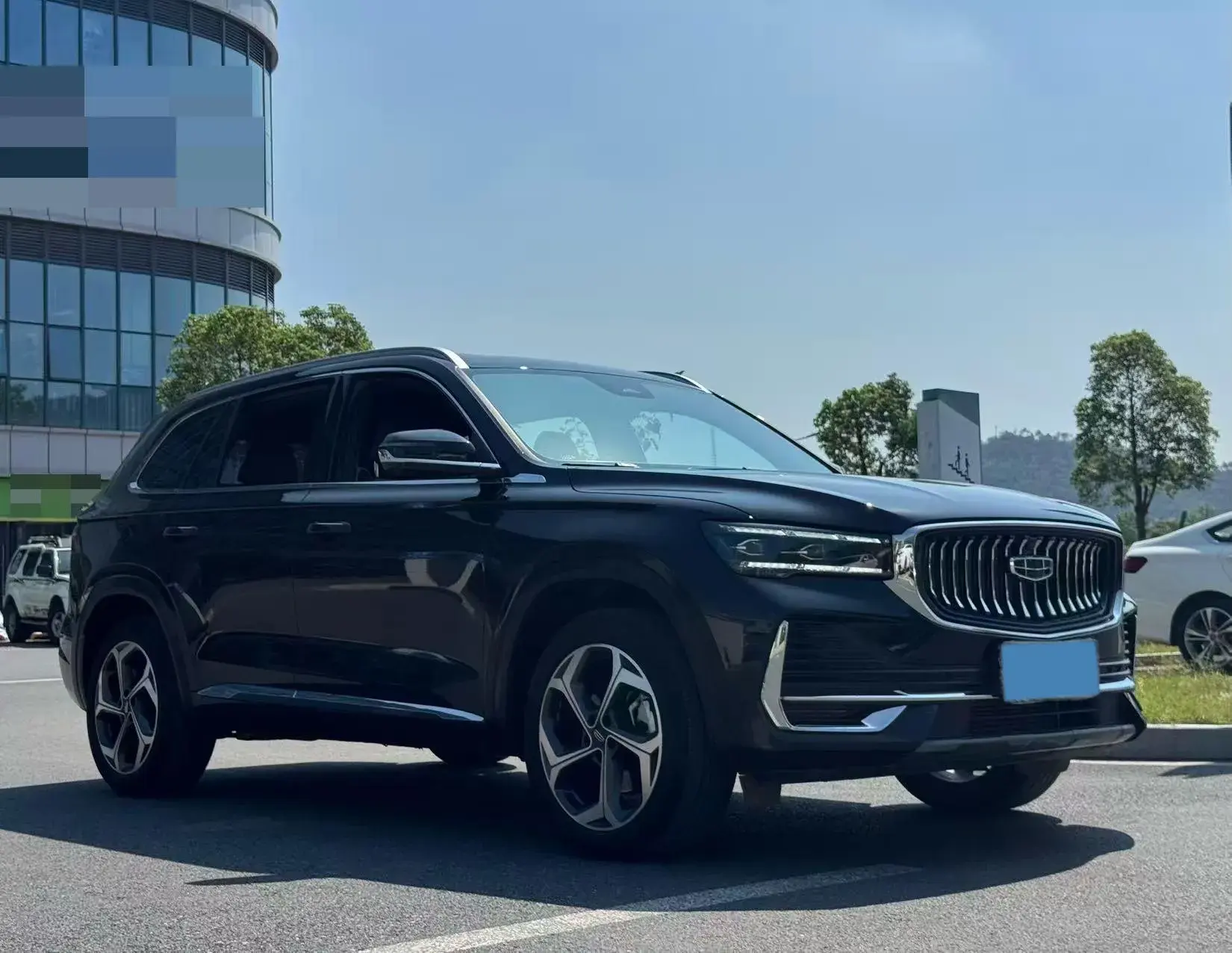 2024 GEELY MONJARO thumbnail 3