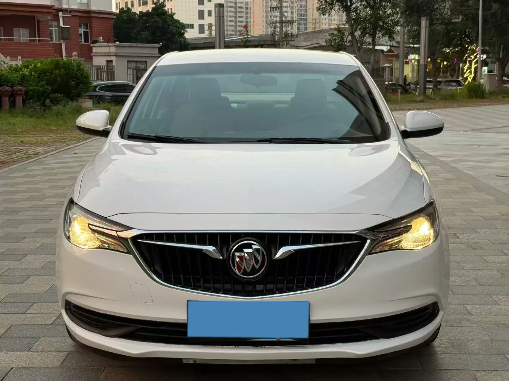 2019 BUICK EXCELLE thumbnail 3