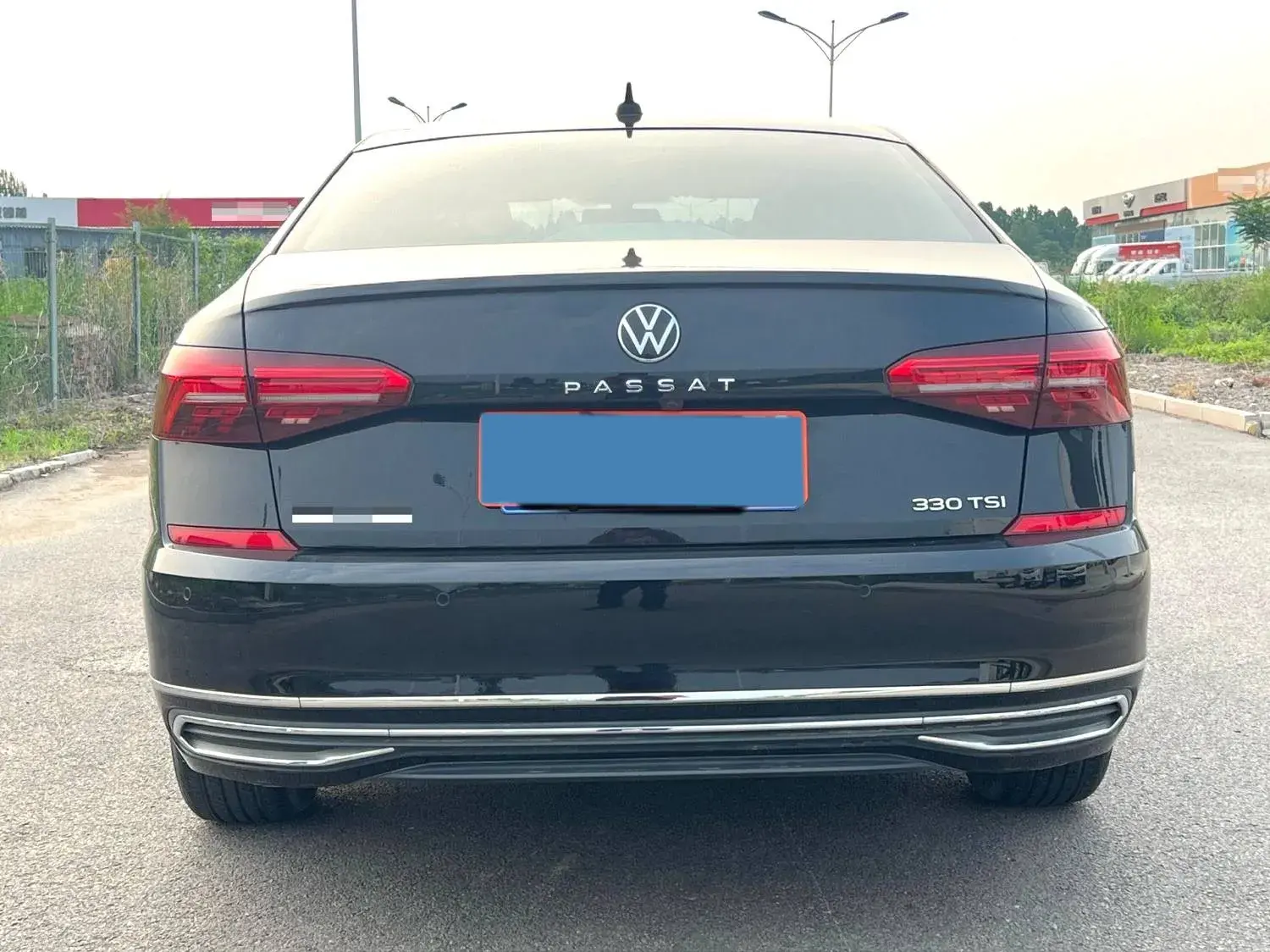 2020 VOLKSWAGEN PASSAT thumbnail 3