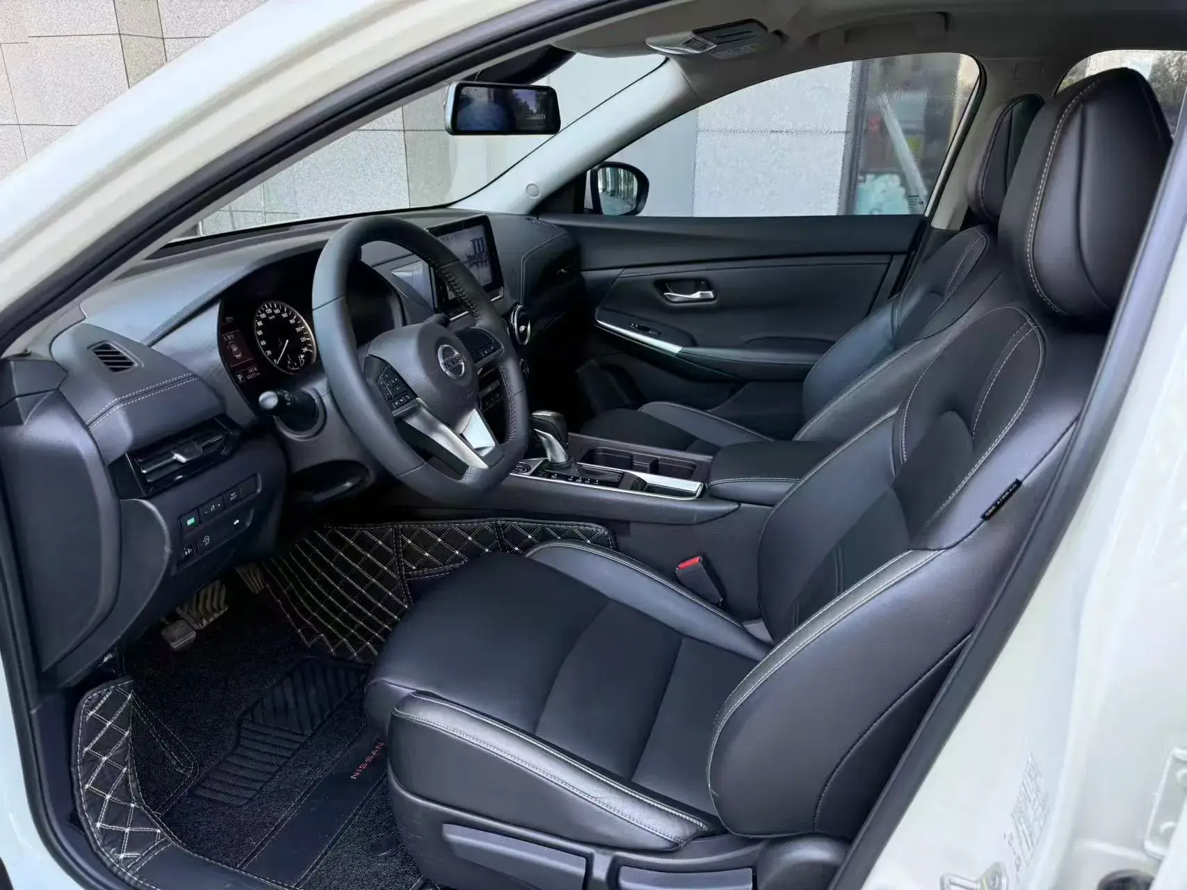 2021 NISSAN SYLPHY thumbnail 4