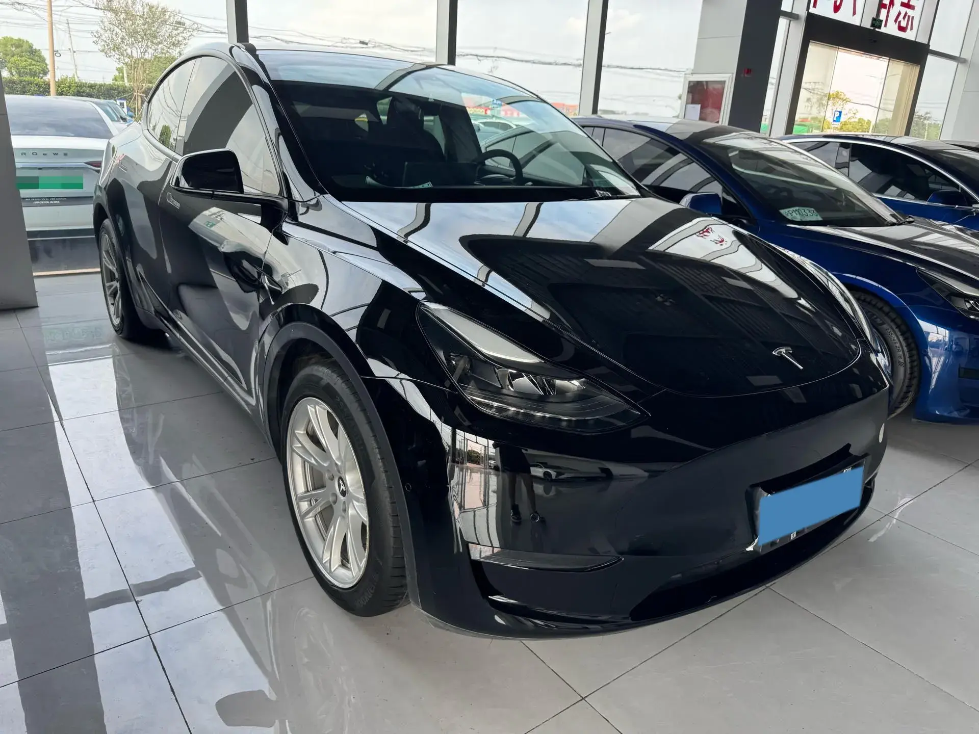 2021 TESLA MODEL thumbnail 3