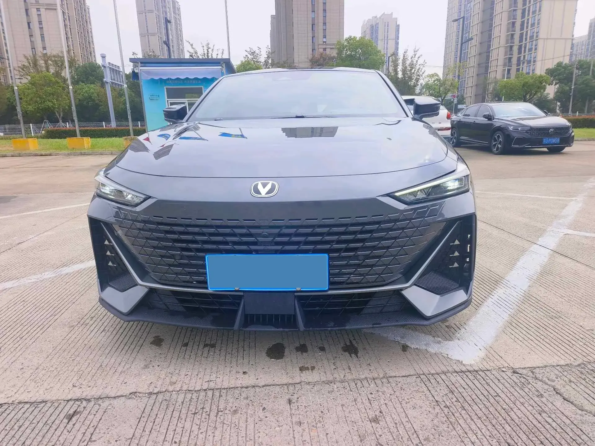 2023 CHANGAN UNI-V thumbnail 2