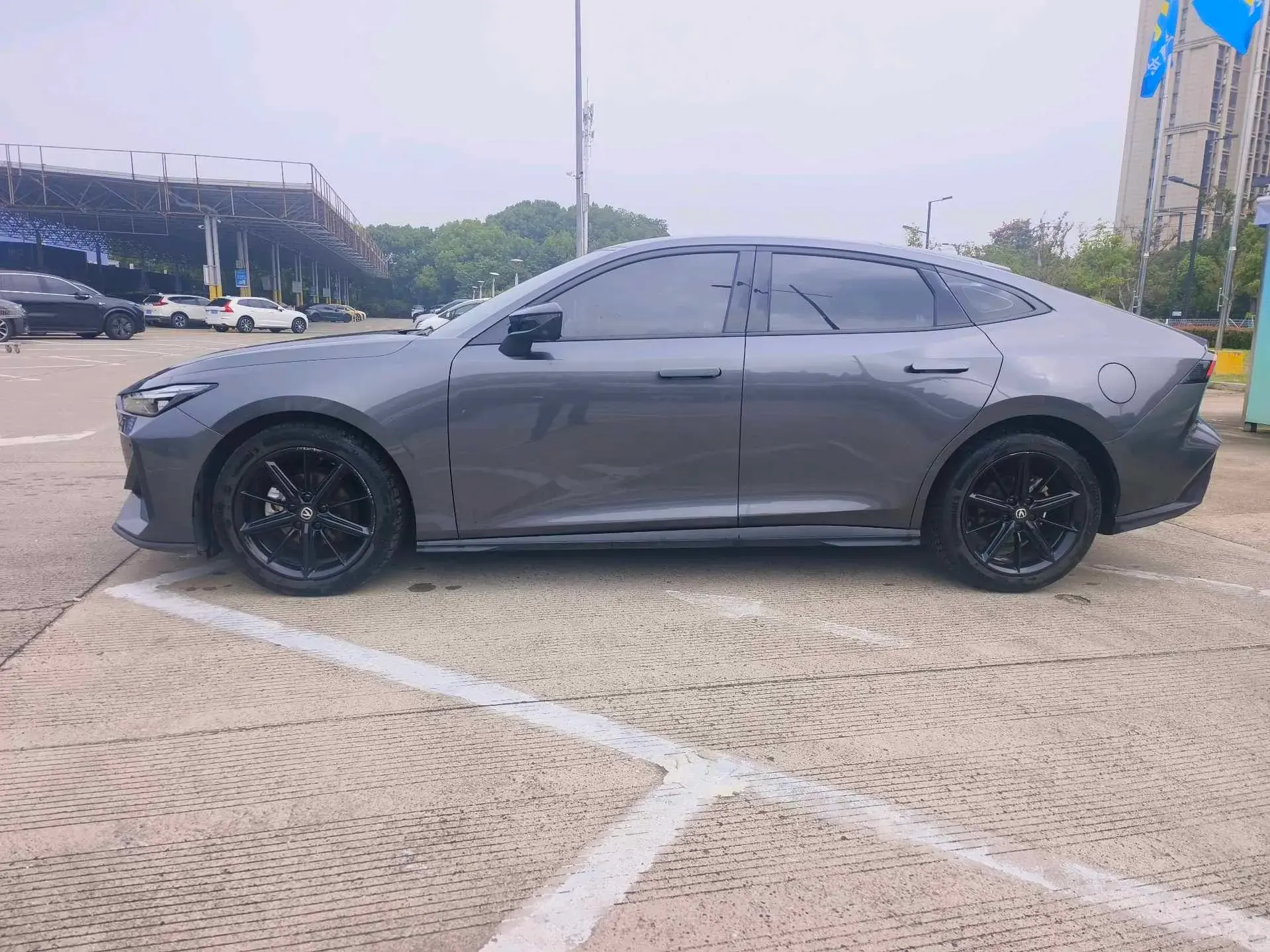 2023 CHANGAN UNI-V thumbnail 3