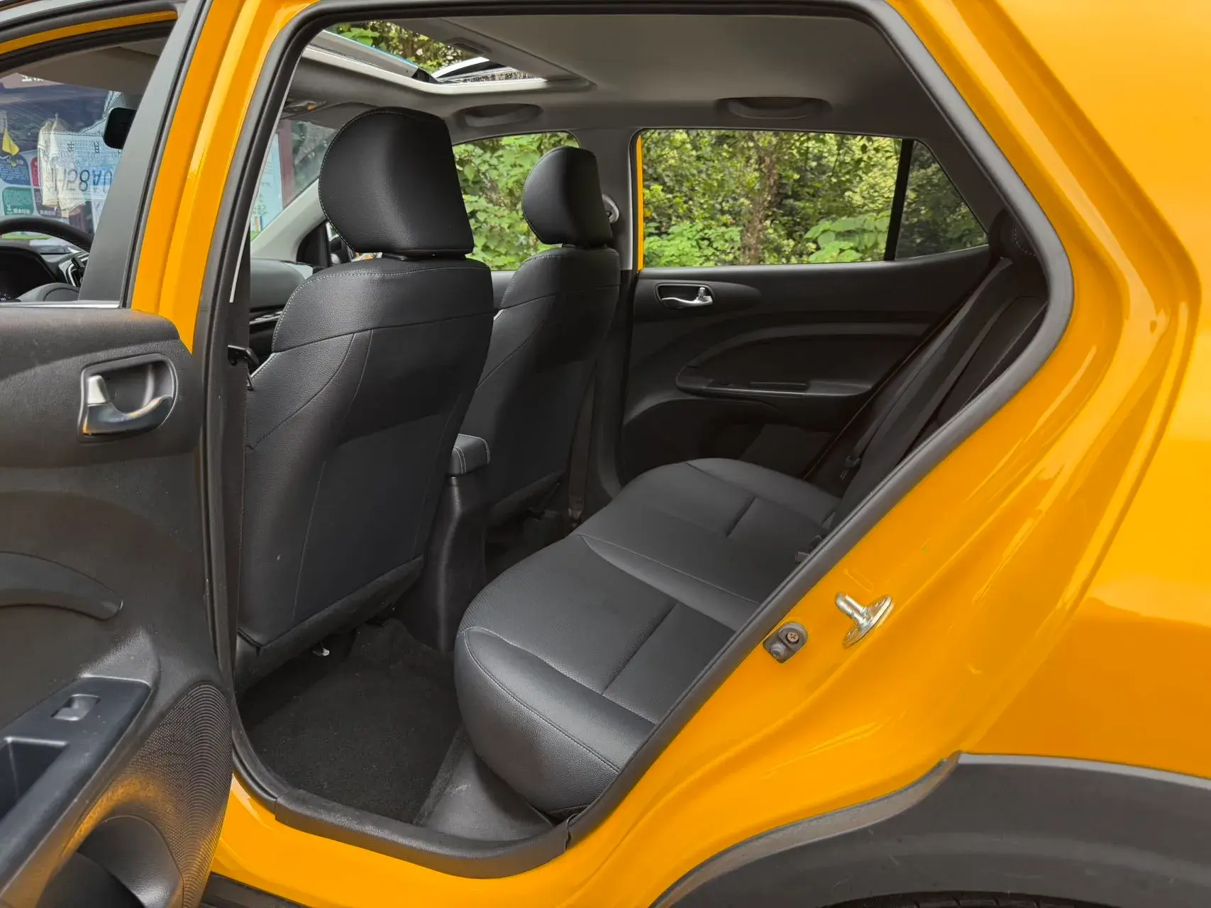 2021 KIA KX1 thumbnail 3