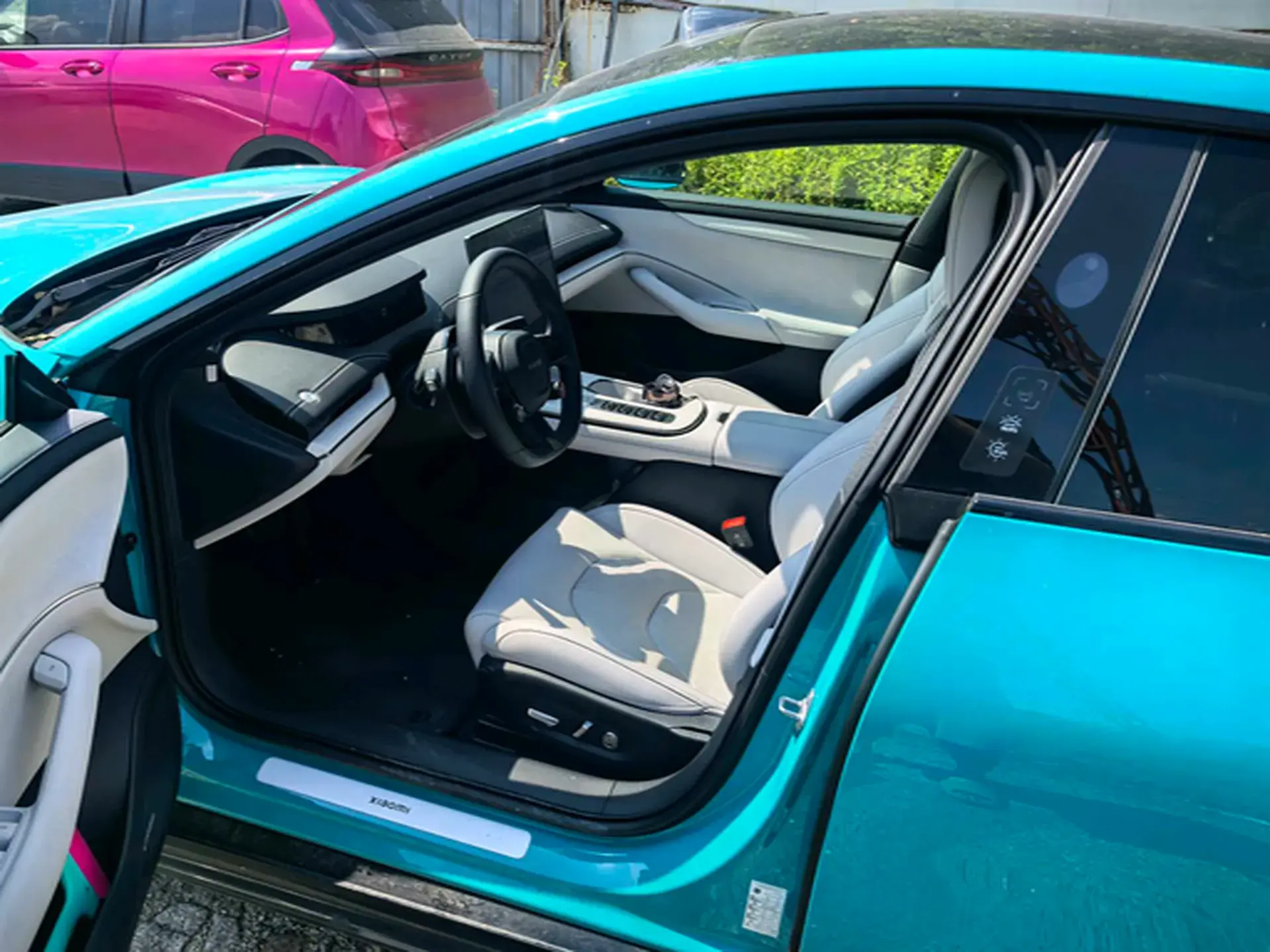 2024 MI SU7 thumbnail 3