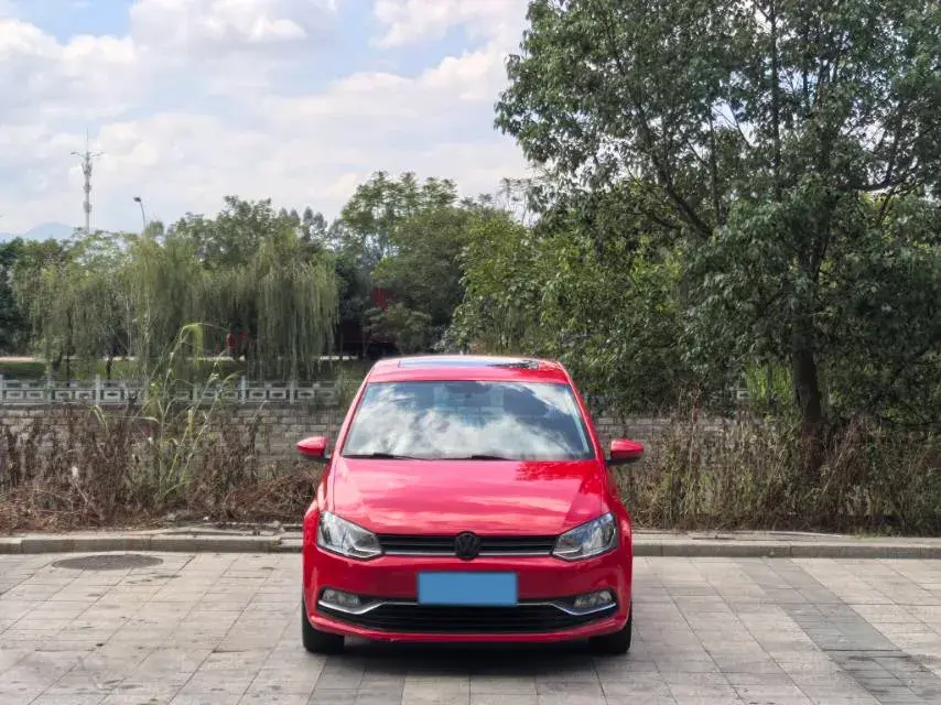 2018 VOLKSWAGEN POLO thumbnail 2