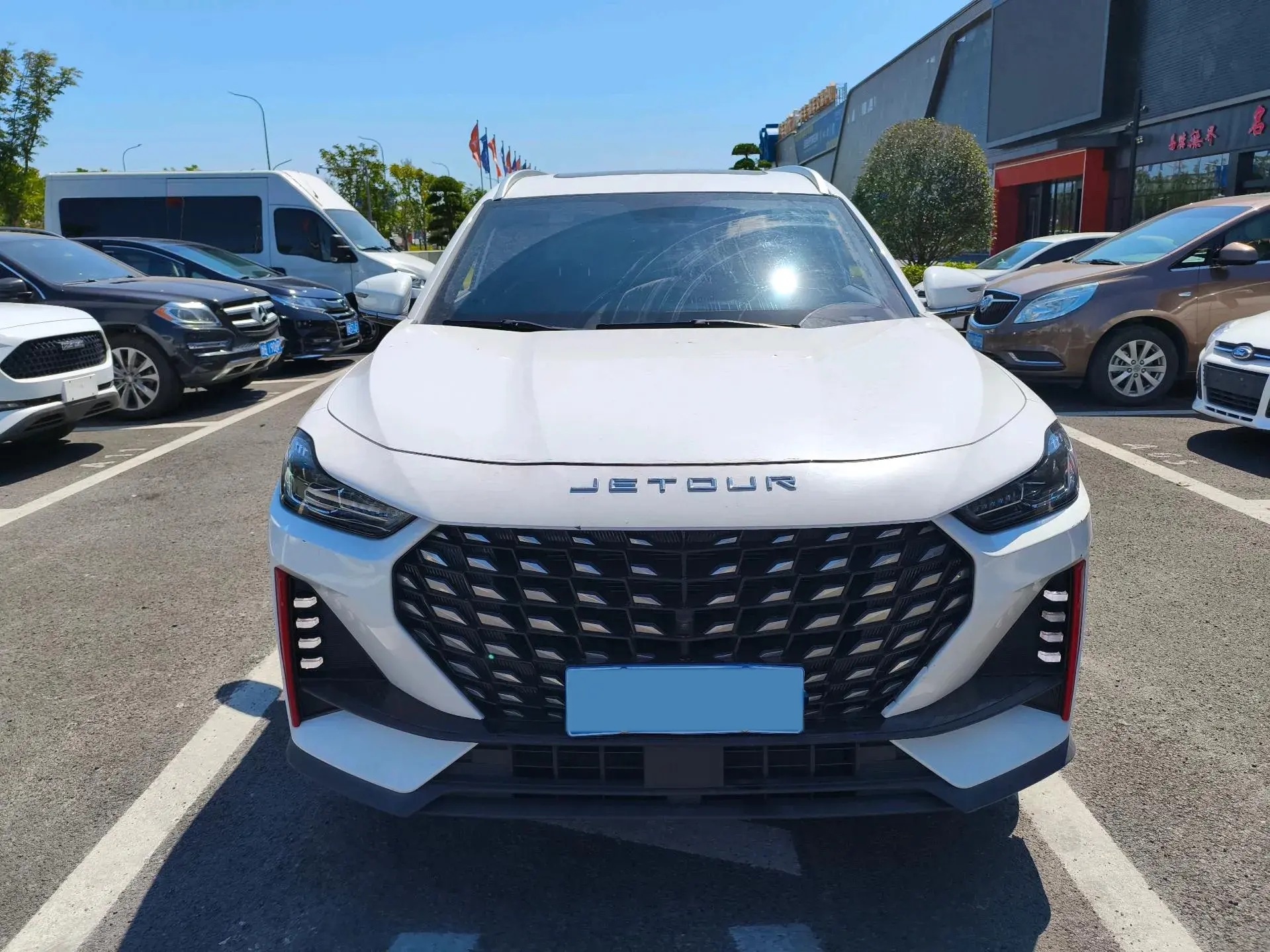 2023 JETOUR X70 thumbnail 2