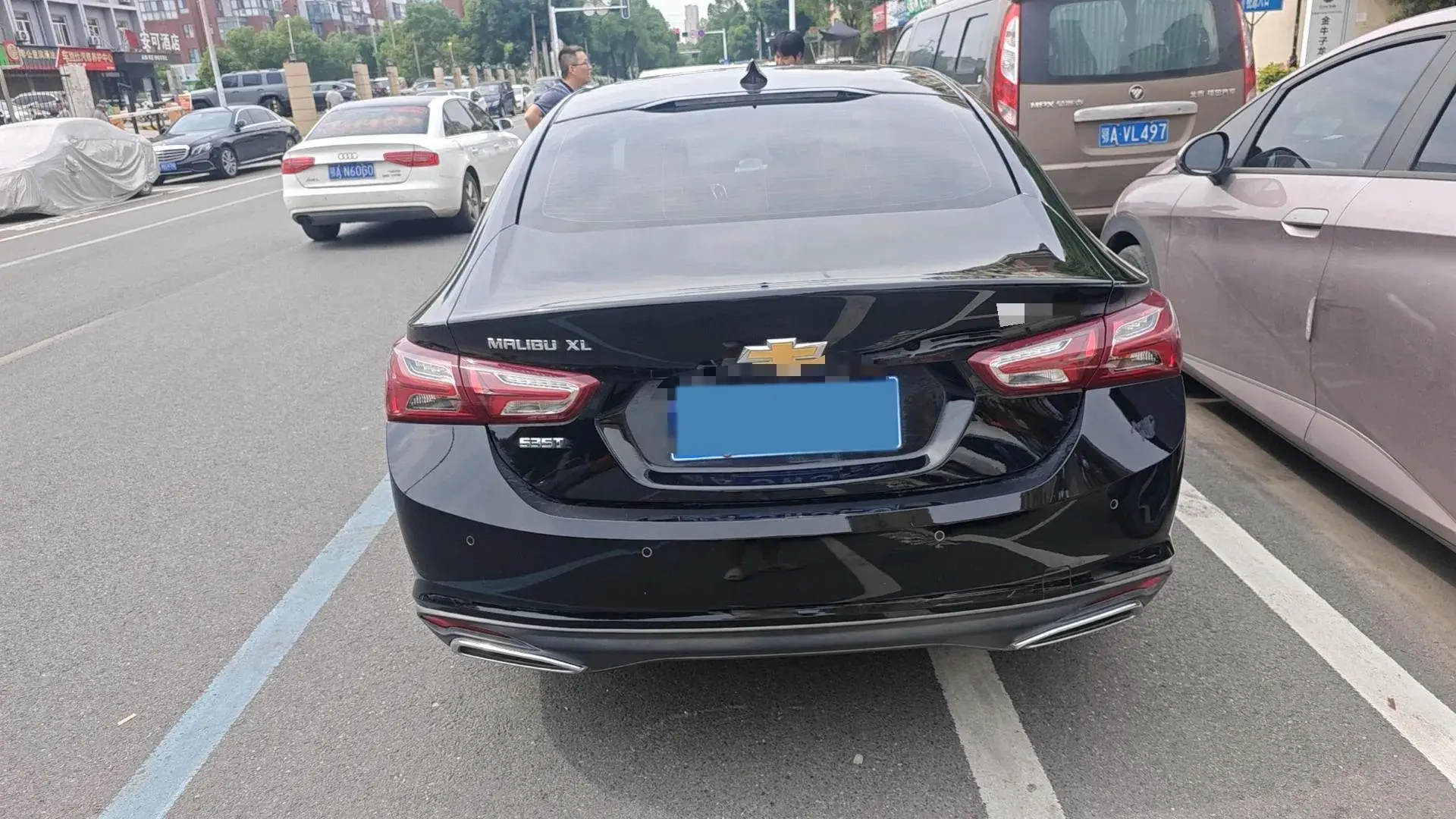 2020 CHEVROLET MALIBU thumbnail 4