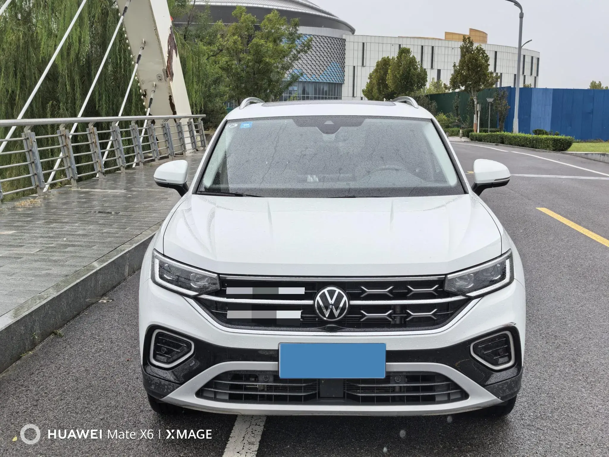 2024 VOLKSWAGEN TAYRON thumbnail 2