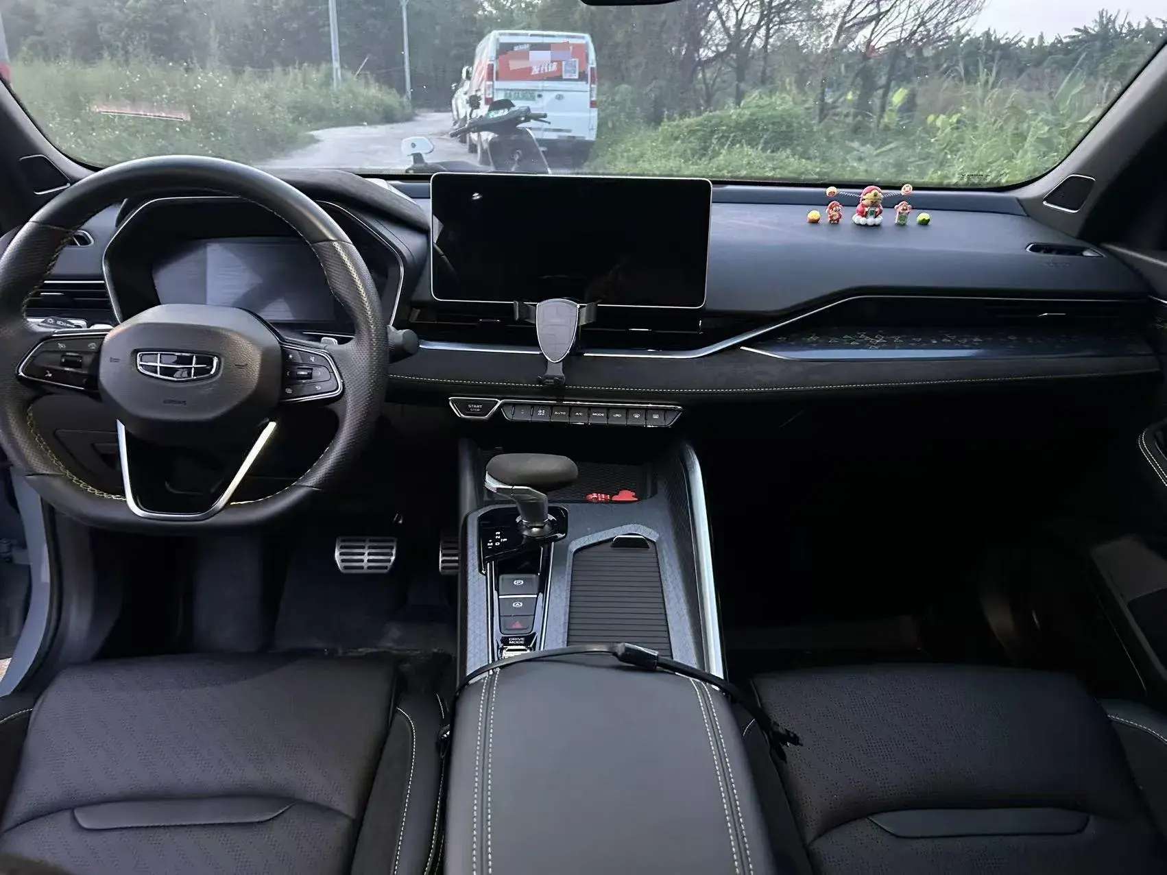 2023 GEELY PREFACE thumbnail 2