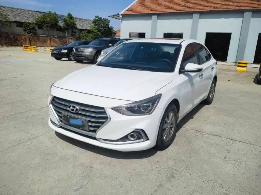 2017 HYUNDAI CELESTA view 1