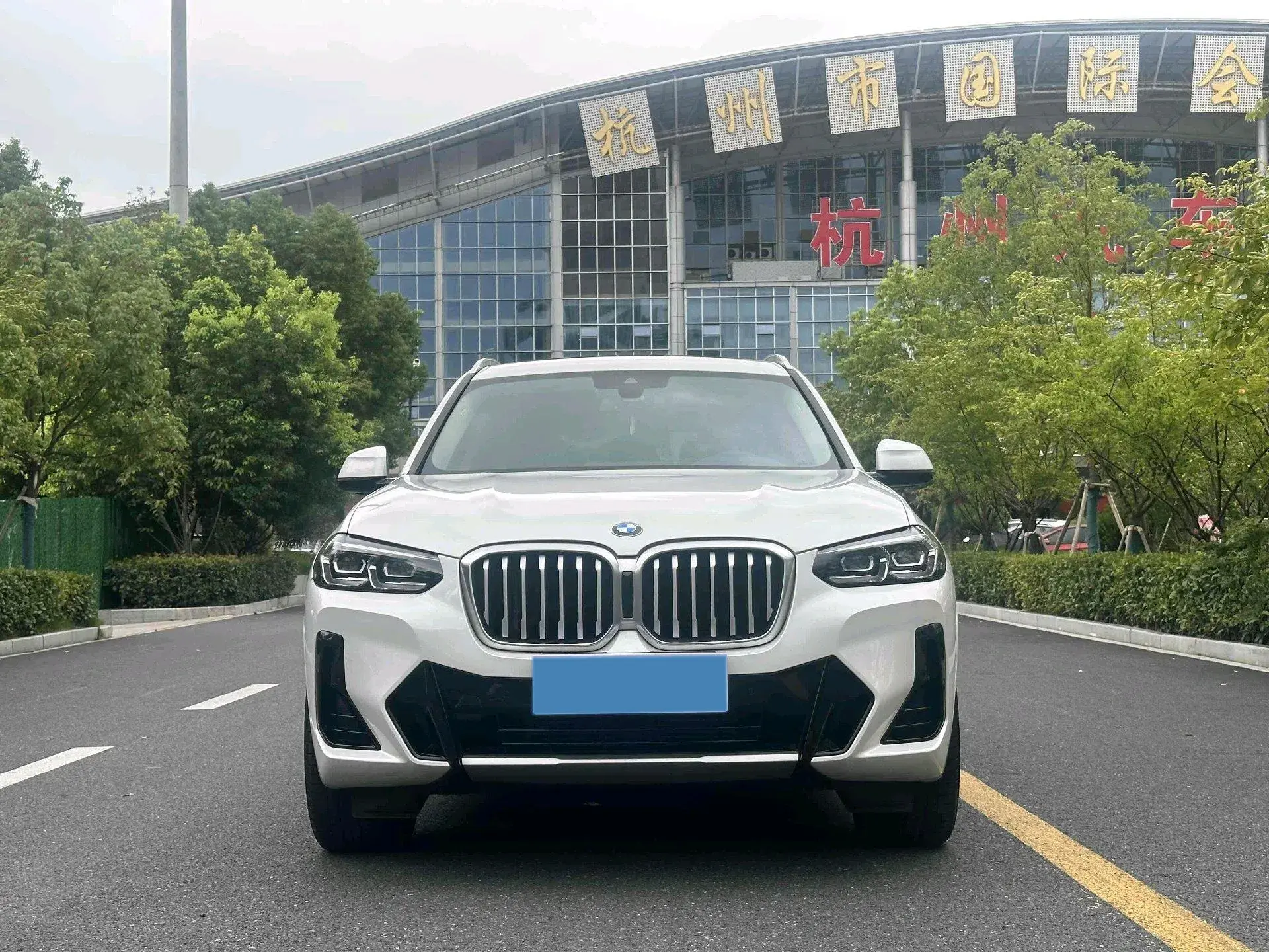 2022 BMW X3 thumbnail 2