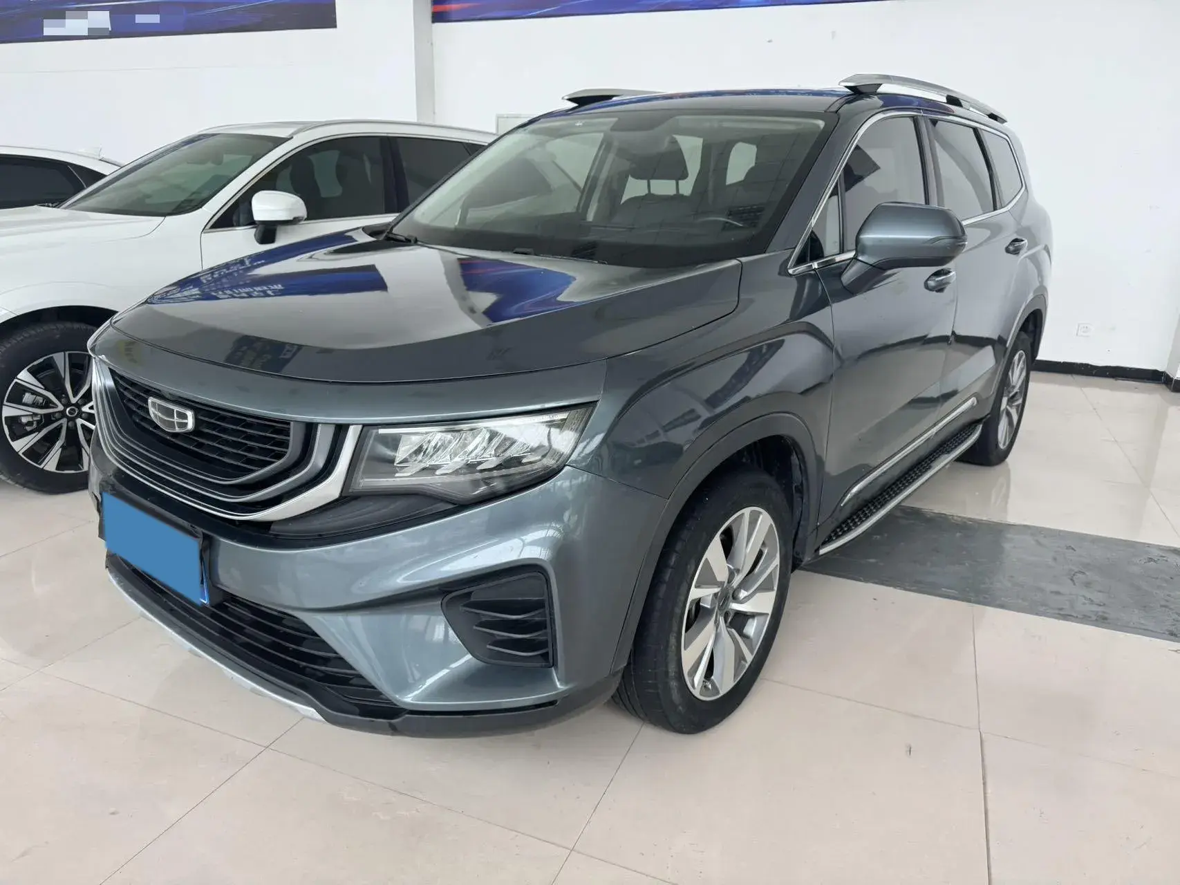 2020 GEELY OKAVANGO view 1