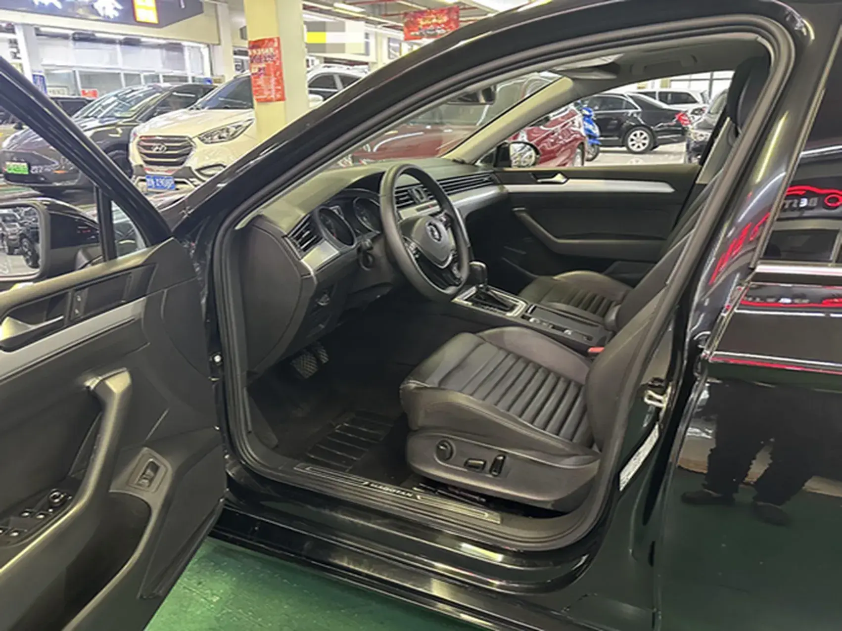 2019 VOLKSWAGEN MAGOTAN thumbnail 4