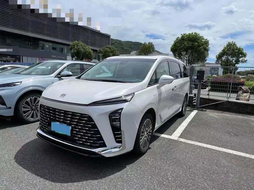 2024 BUICK GL8 view 1