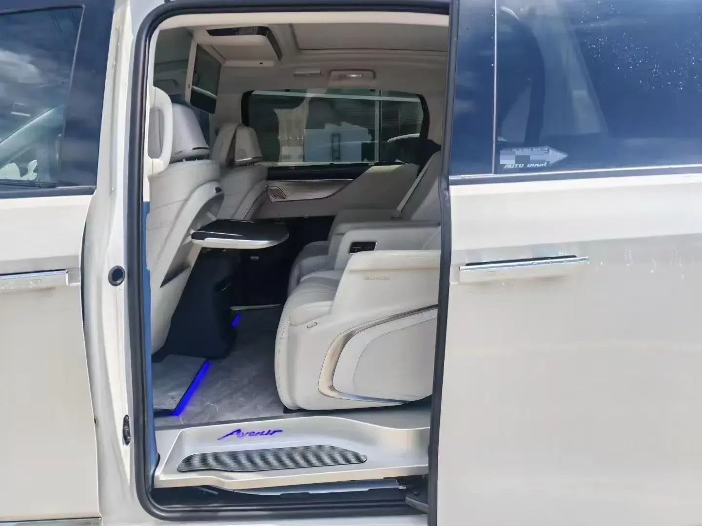 2024 BUICK GL8 thumbnail 4