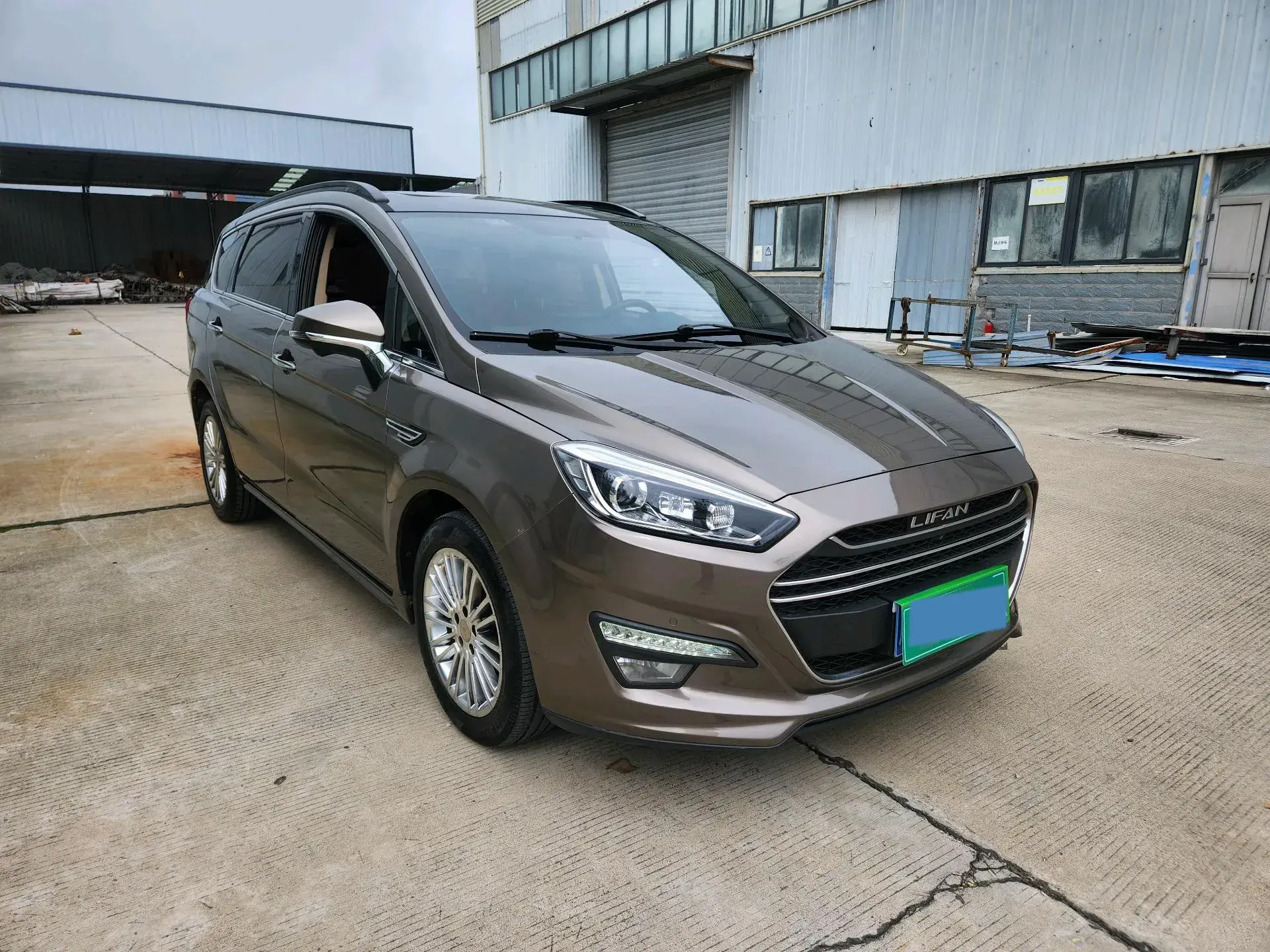 2017 LIFAN XUANLANG thumbnail 4