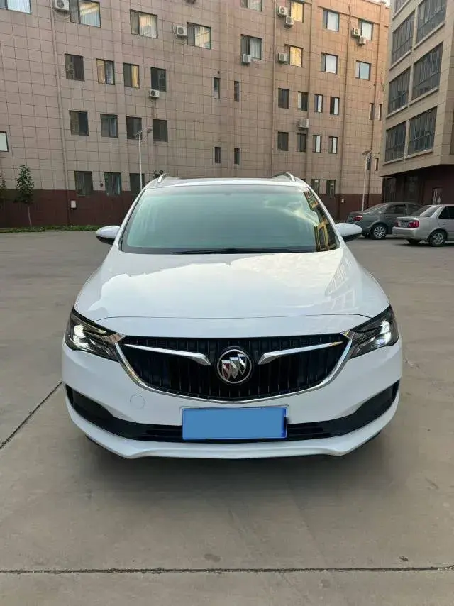 2021 BUICK GL6 thumbnail 2