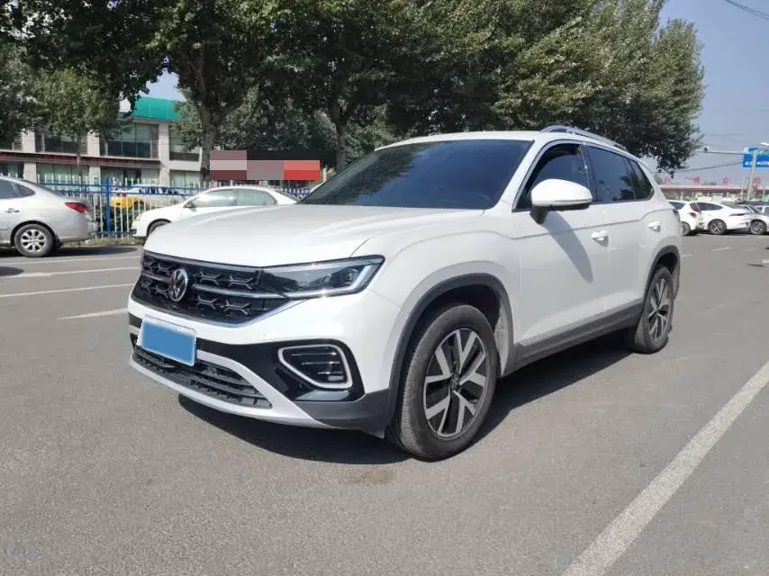 2024 VOLKSWAGEN TAYRON view 1