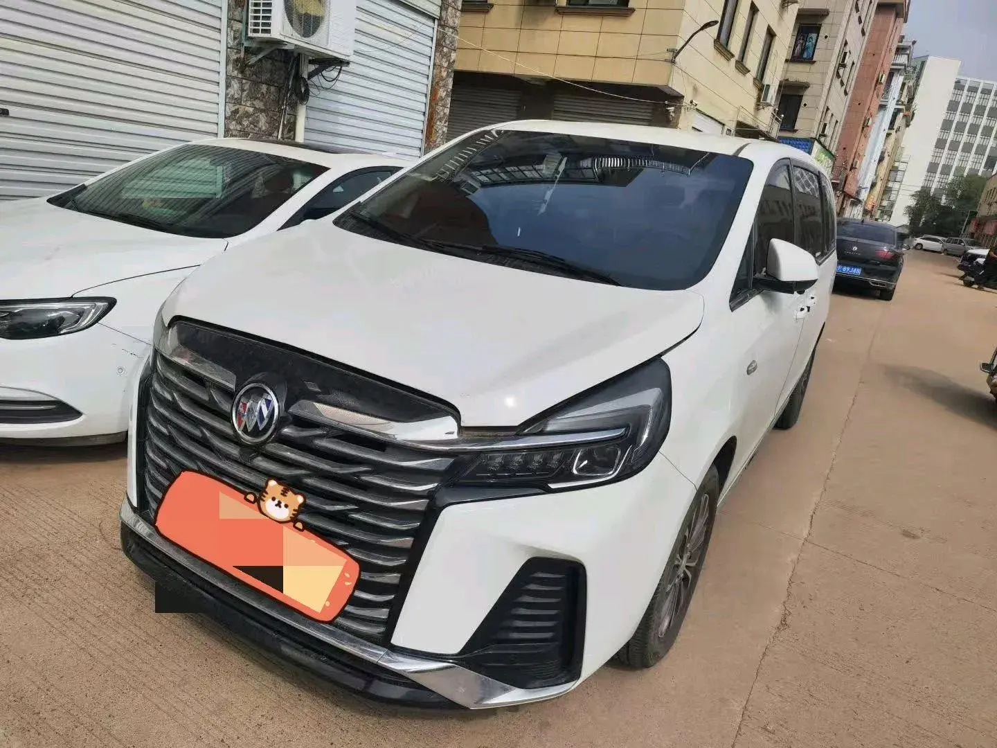 2023 BUICK GL8 view 1