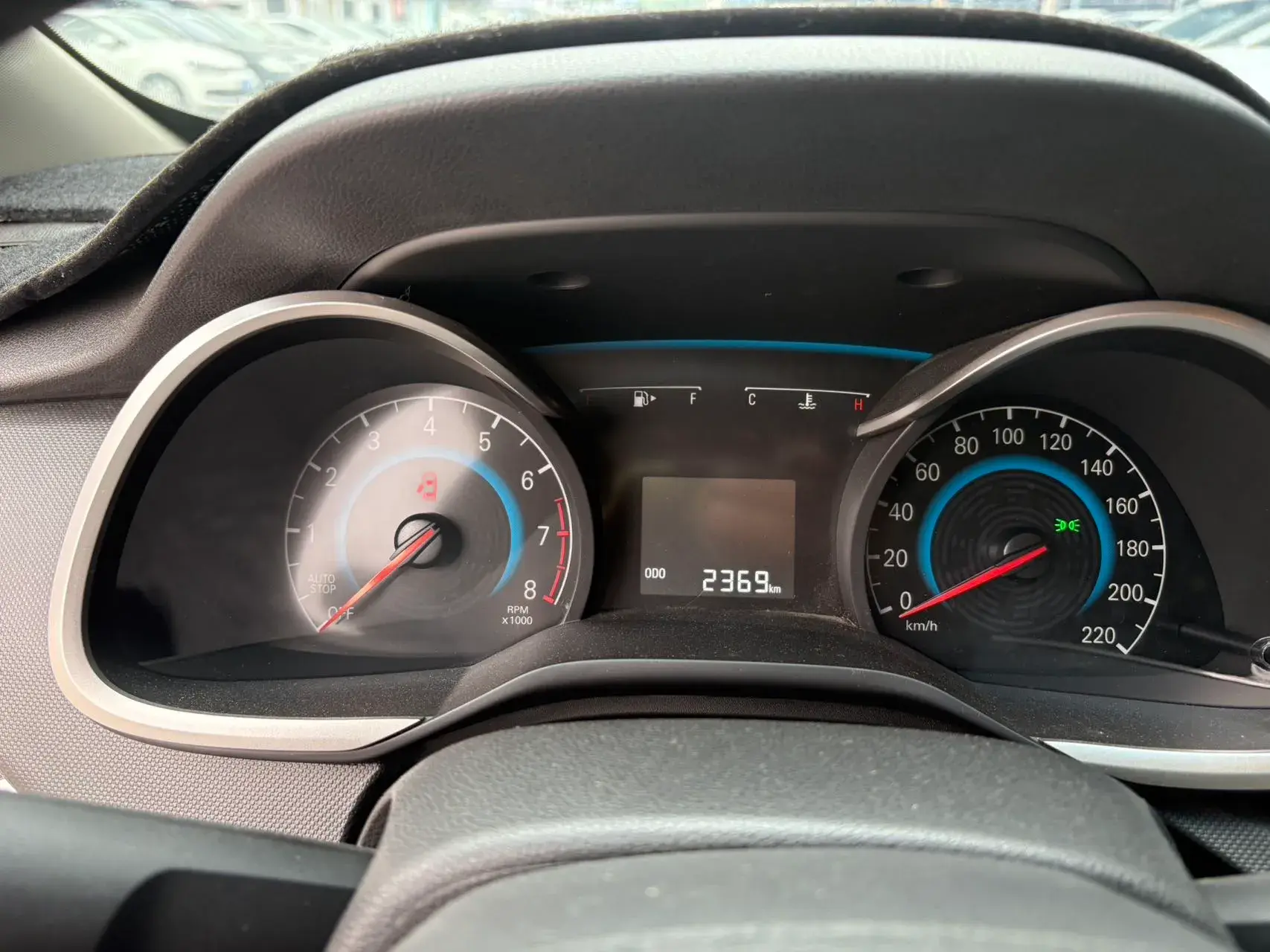 2019 CHEVROLET CAVALIER thumbnail 4