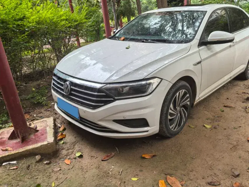 2021 VOLKSWAGEN SAGITAR thumbnail 2