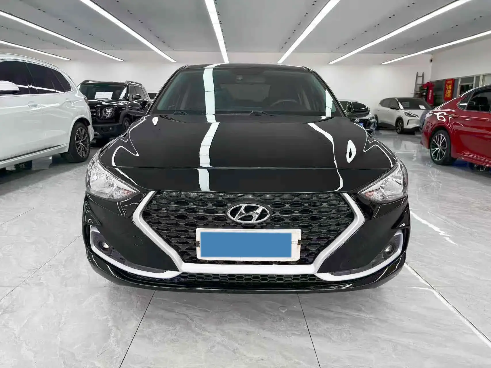 2017 HYUNDAI CELESTA thumbnail 2