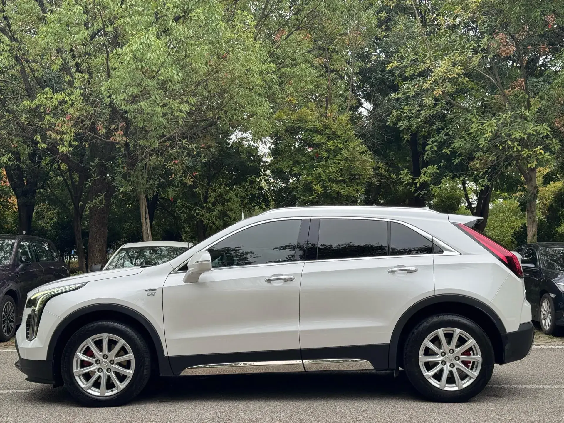 2020 CADILLAC XT4 thumbnail 3