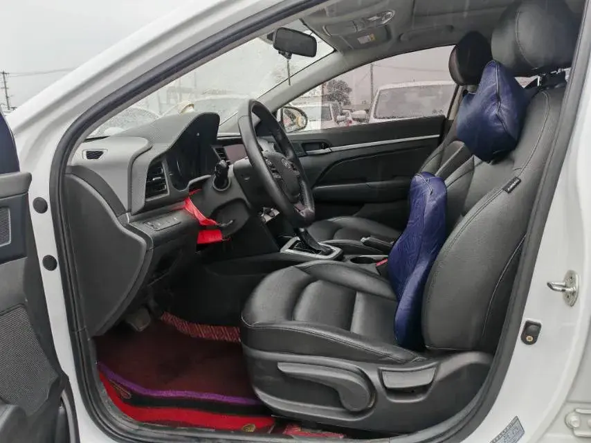 2019 HYUNDAI ELANTRA thumbnail 2