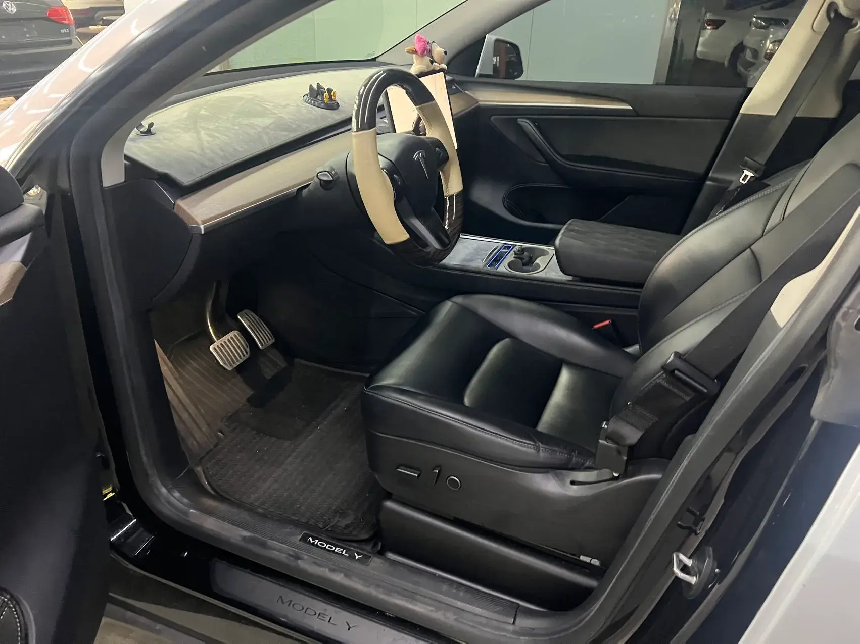 2022 TESLA MODEL thumbnail 4