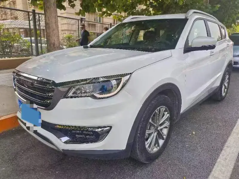 2018 JETOUR X70 view 1