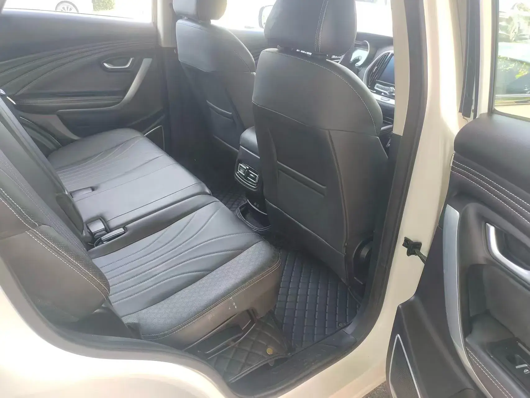 2018 JETOUR X70 thumbnail 2