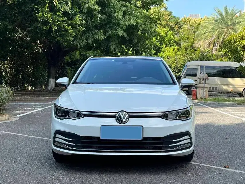 2021 VOLKSWAGEN GOLF thumbnail 2