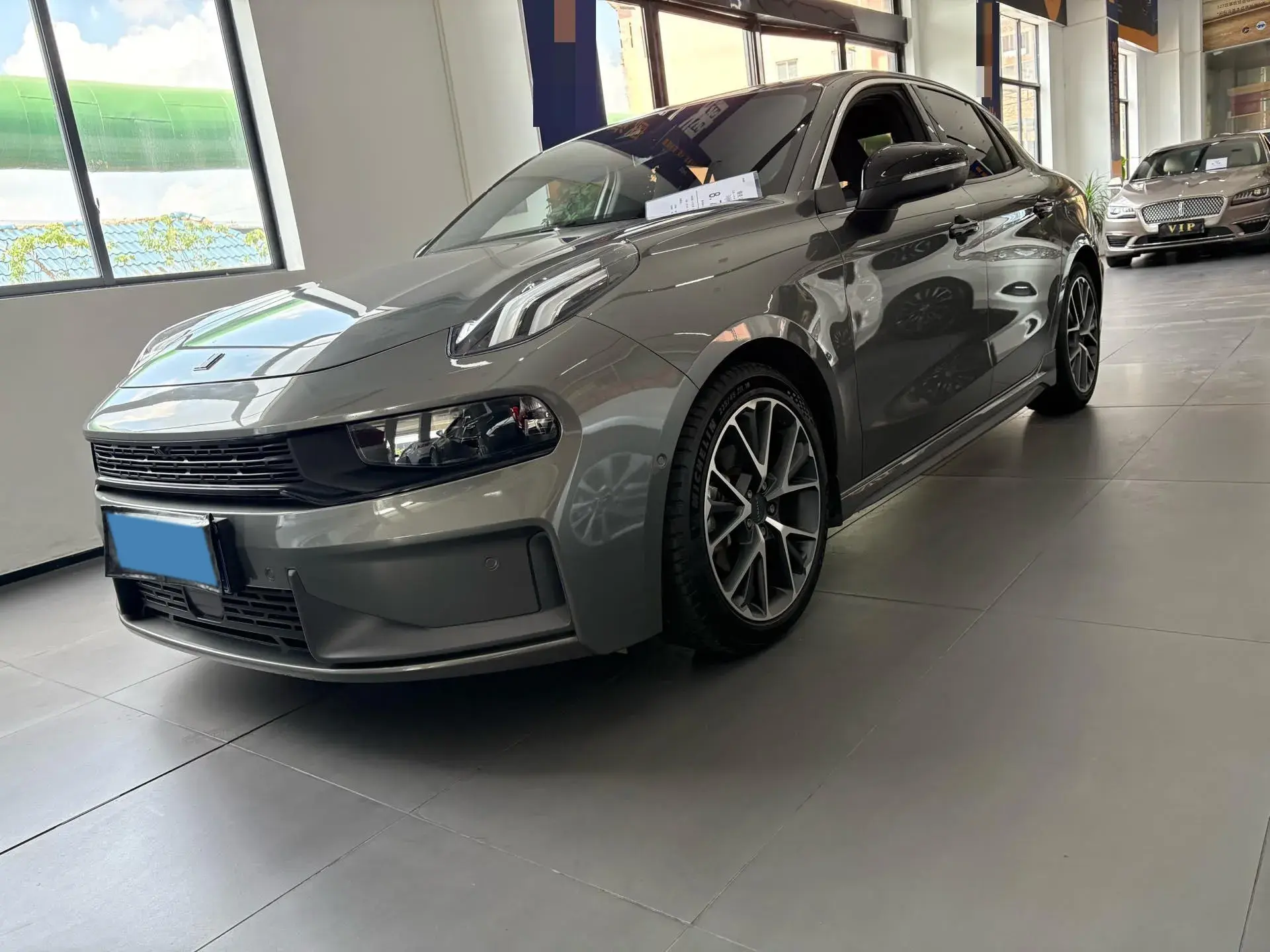 2022 LYNK&CO 03 view 1