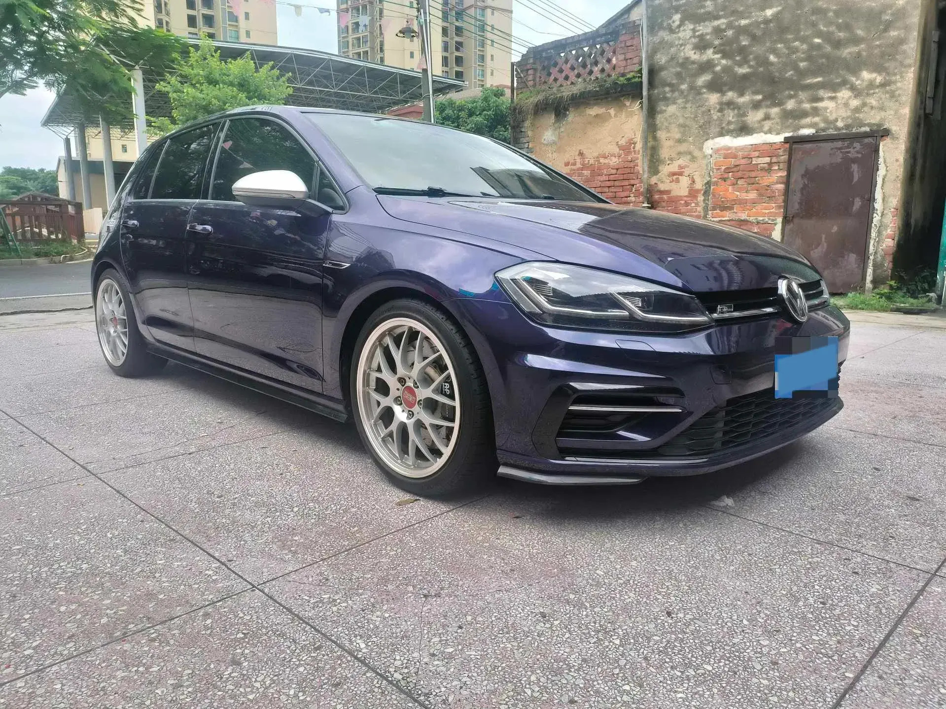 2019 VOLKSWAGEN GOLF thumbnail 4