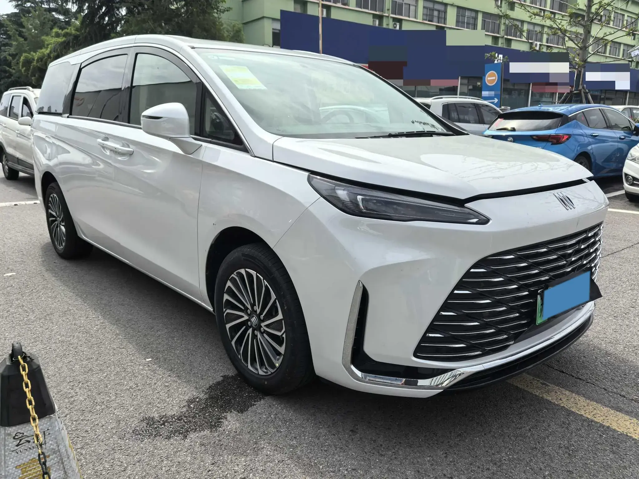 2025 BUICK GL8 thumbnail 3