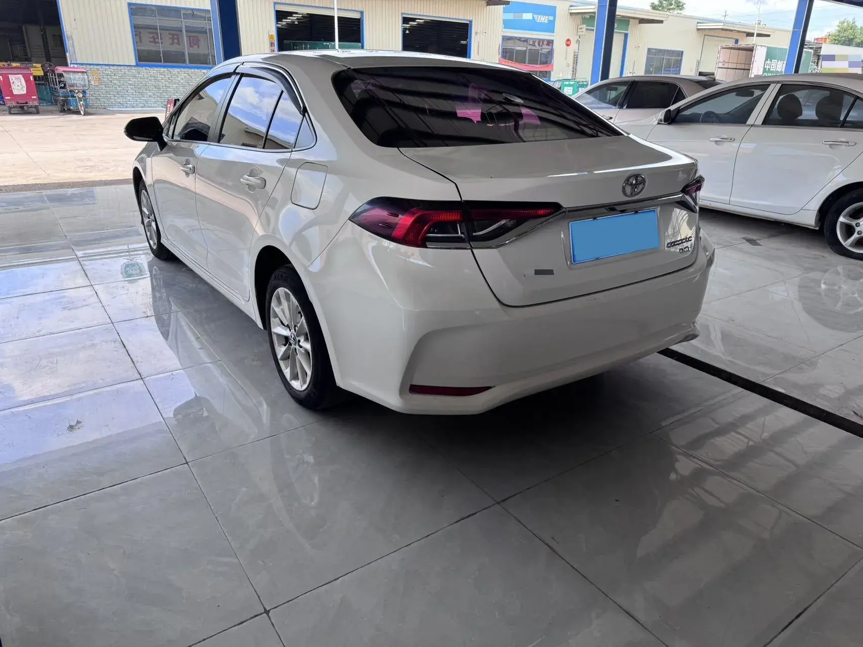 2021 TOYOTA COROLLA thumbnail 3