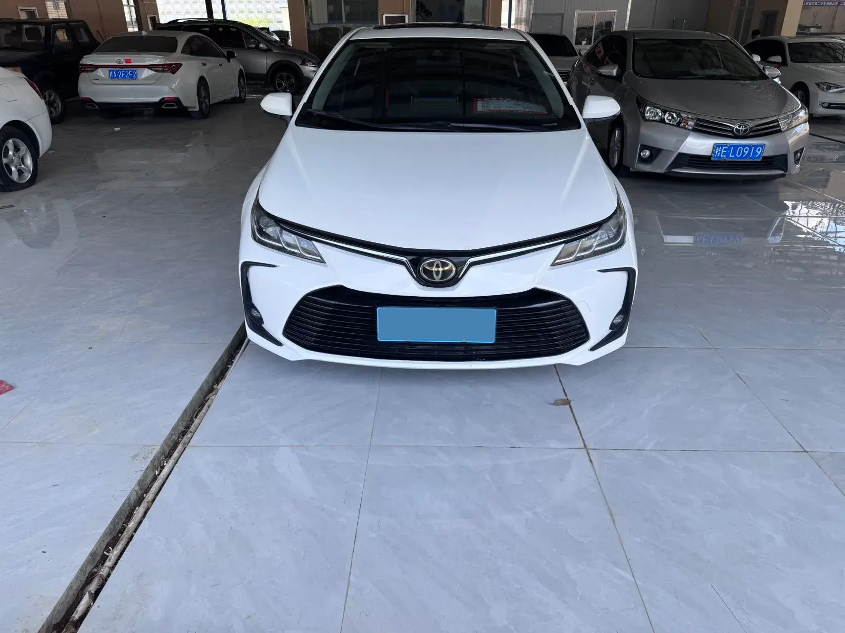 2021 TOYOTA COROLLA thumbnail 2