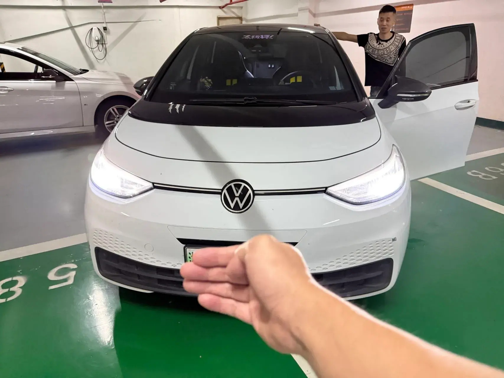 2023 VOLKSWAGEN ID.3 thumbnail 2
