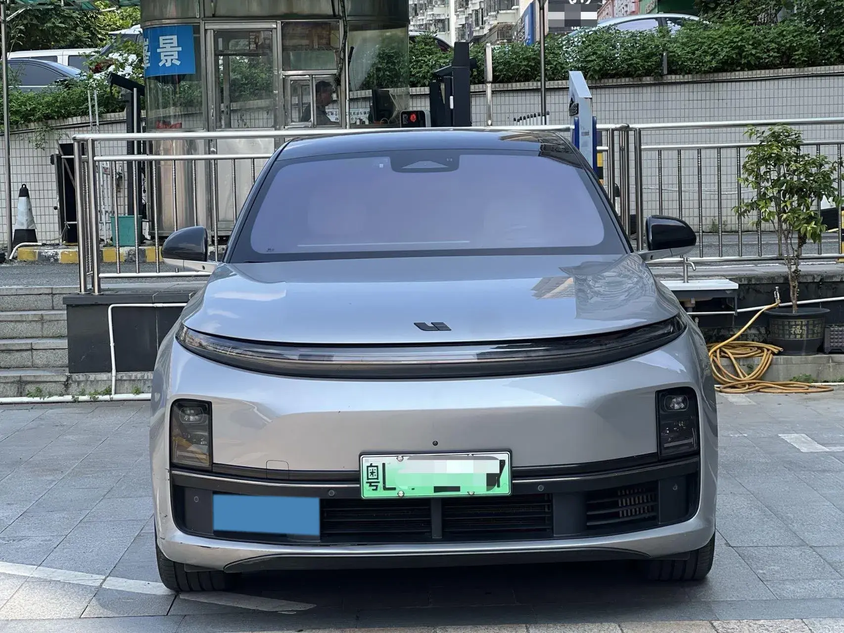 2023 LI L7 thumbnail 2