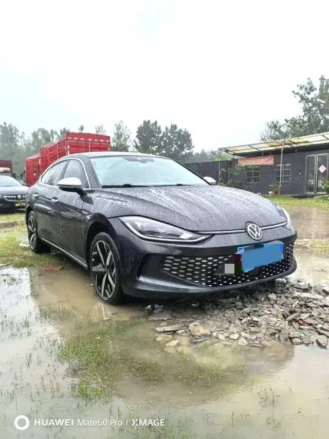 2023 VOLKSWAGEN LAMANDO thumbnail 2