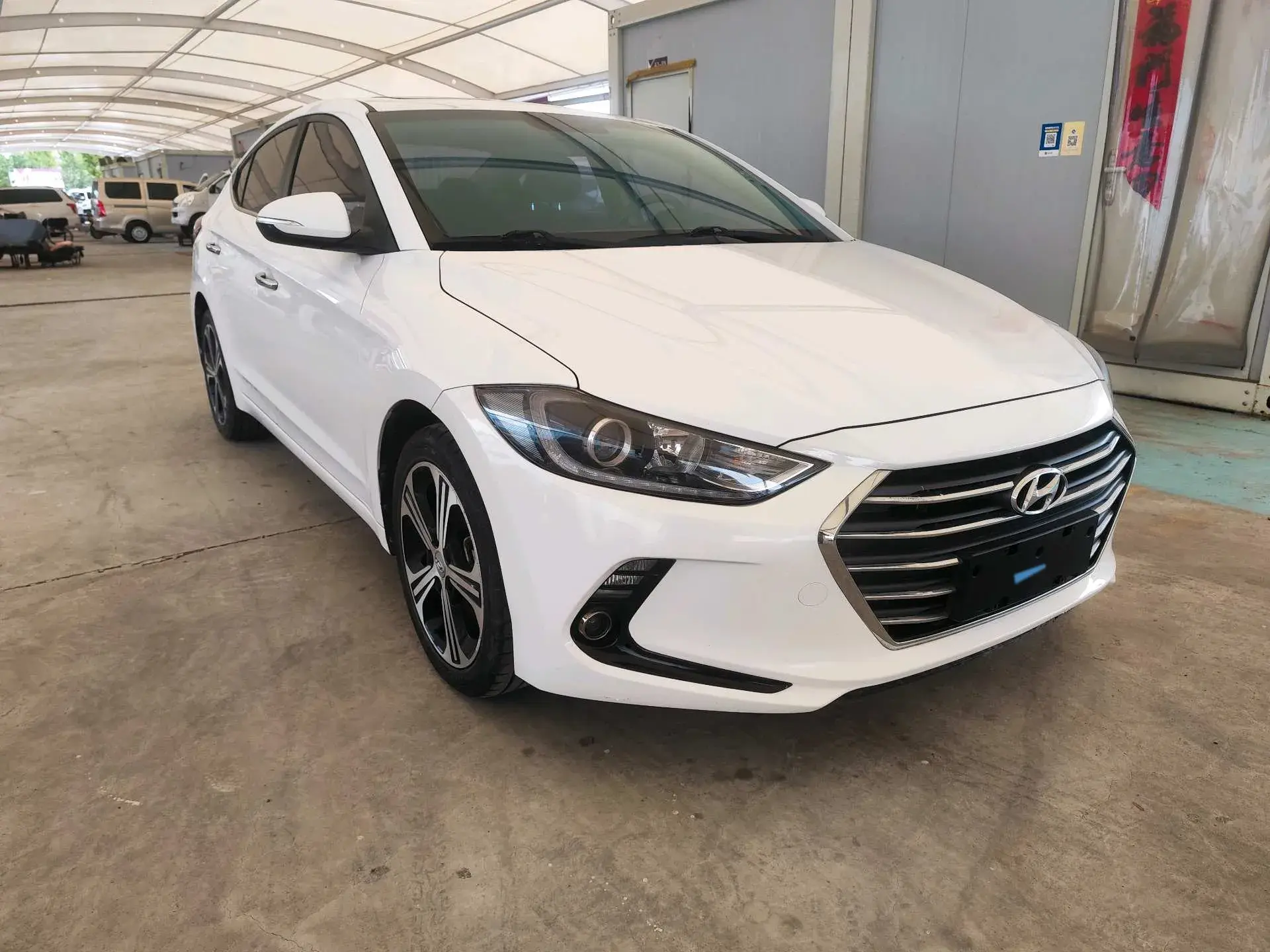 2016 HYUNDAI ELANTRA thumbnail 3