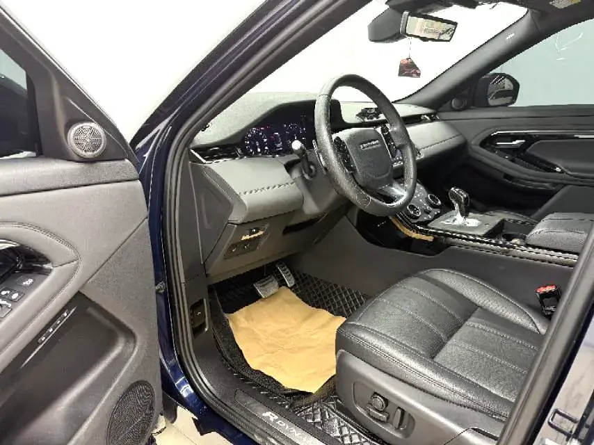 2020 LAND ROVER thumbnail 4